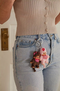 monchhichi llavero classic girl babero rojo