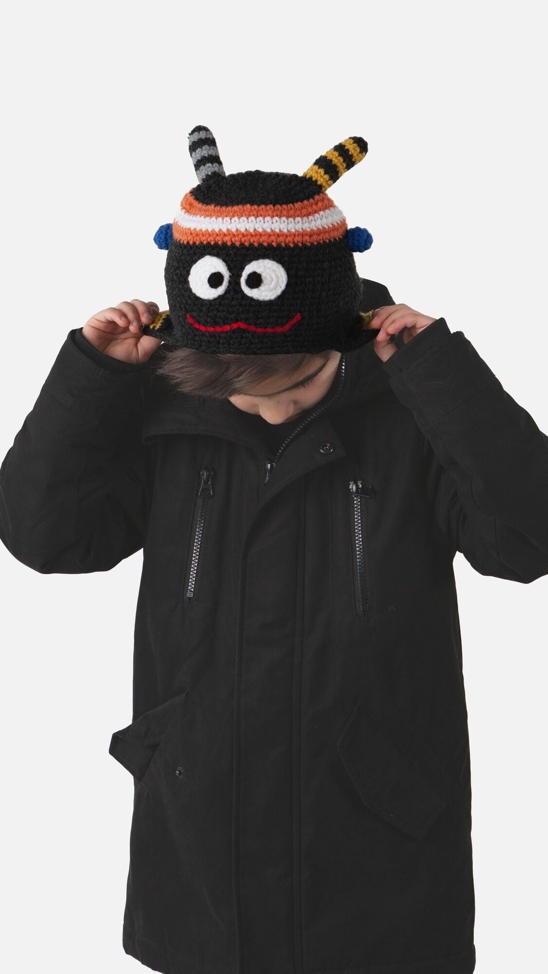 gorro monster naranja  +4 años