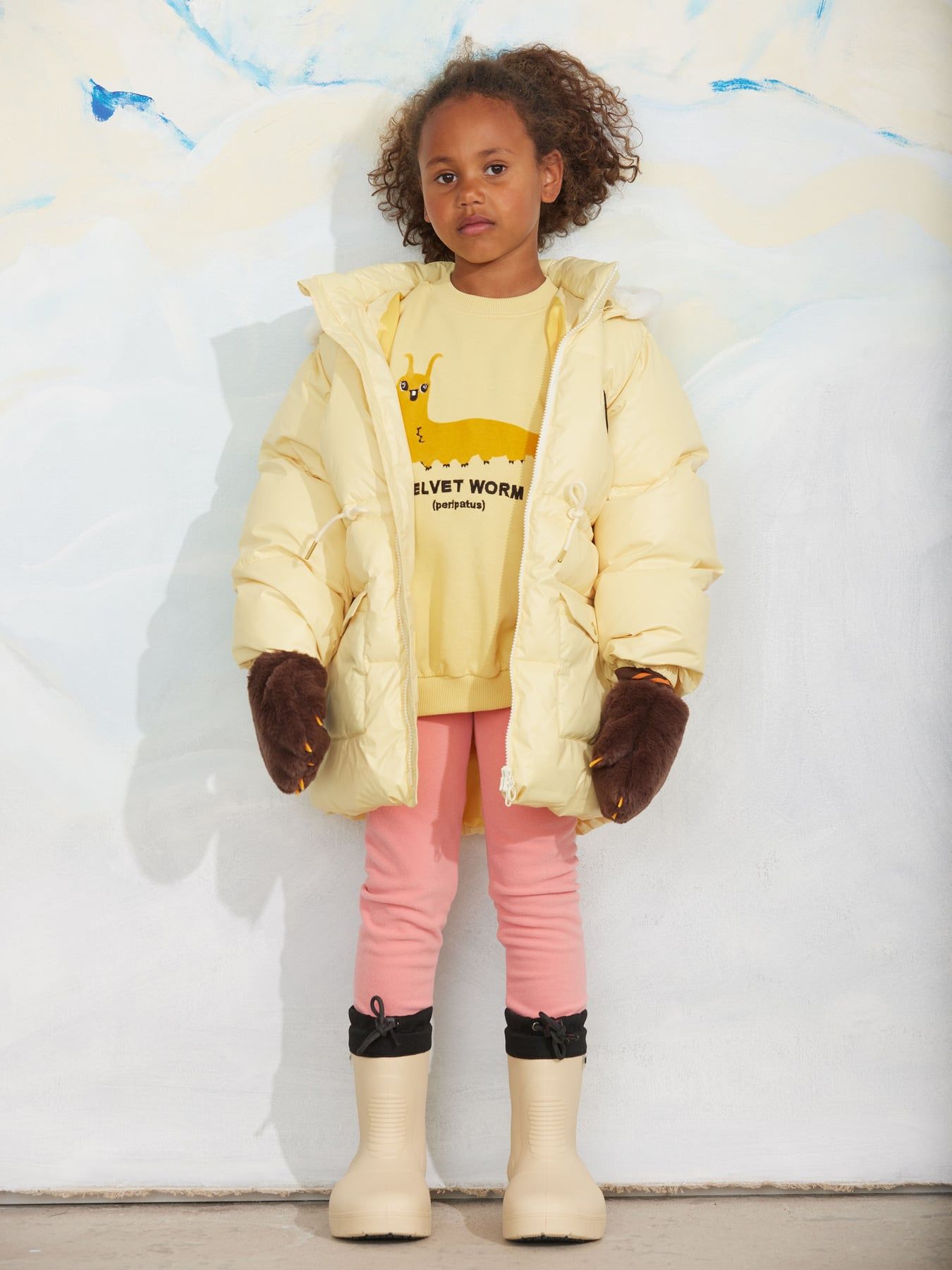Sudadera velvet worm amarilla