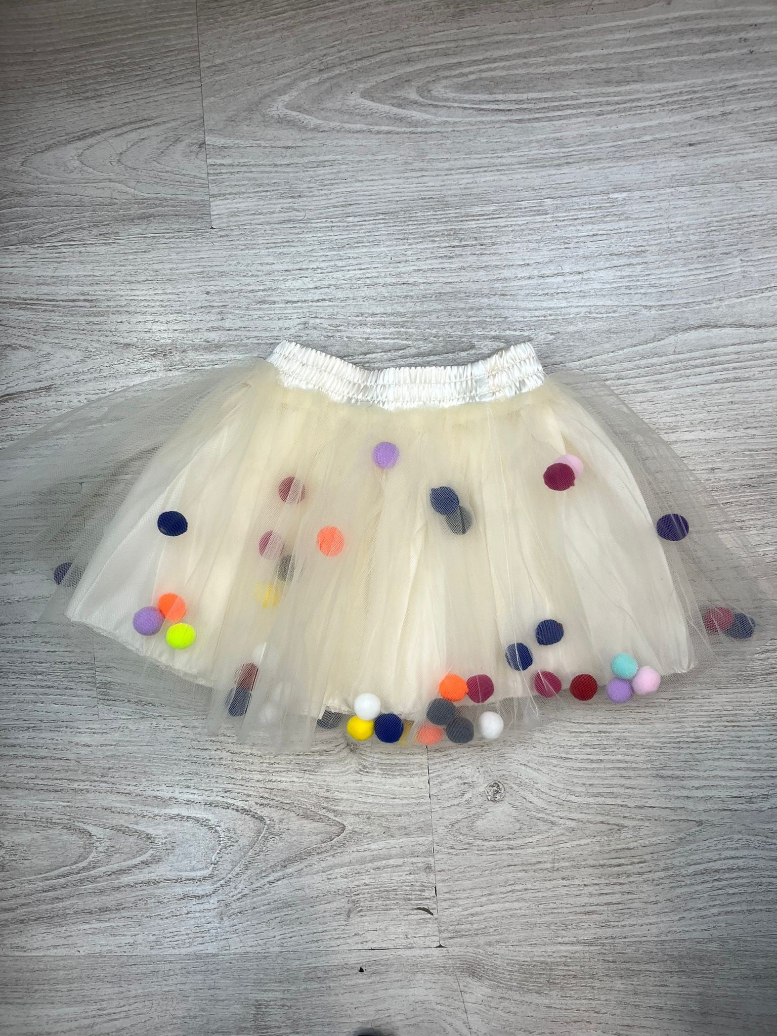 falda tutú pompom marfil