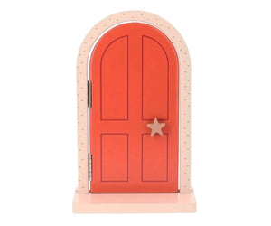 Puerta mágica de madera