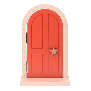 Puerta mágica de madera