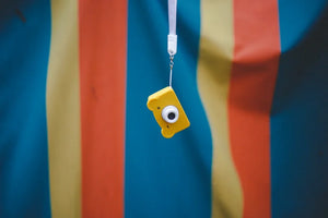 Cámara digital Rookie amarilla