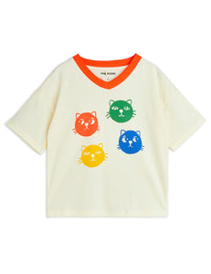 camiseta blanca gatos colores