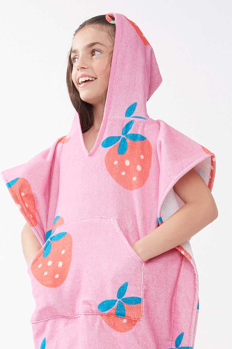 Poncho estampado fresas