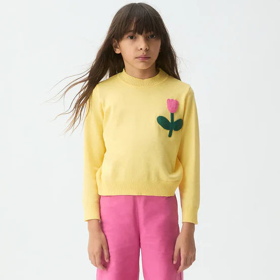 Jersey fino amarillo con bordado