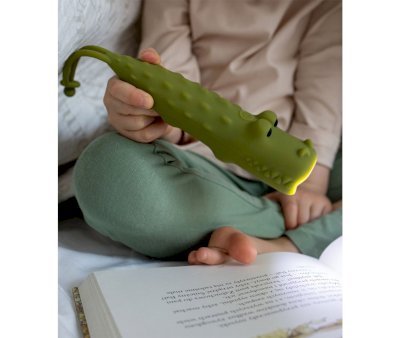 Crocodile silicone flashlight