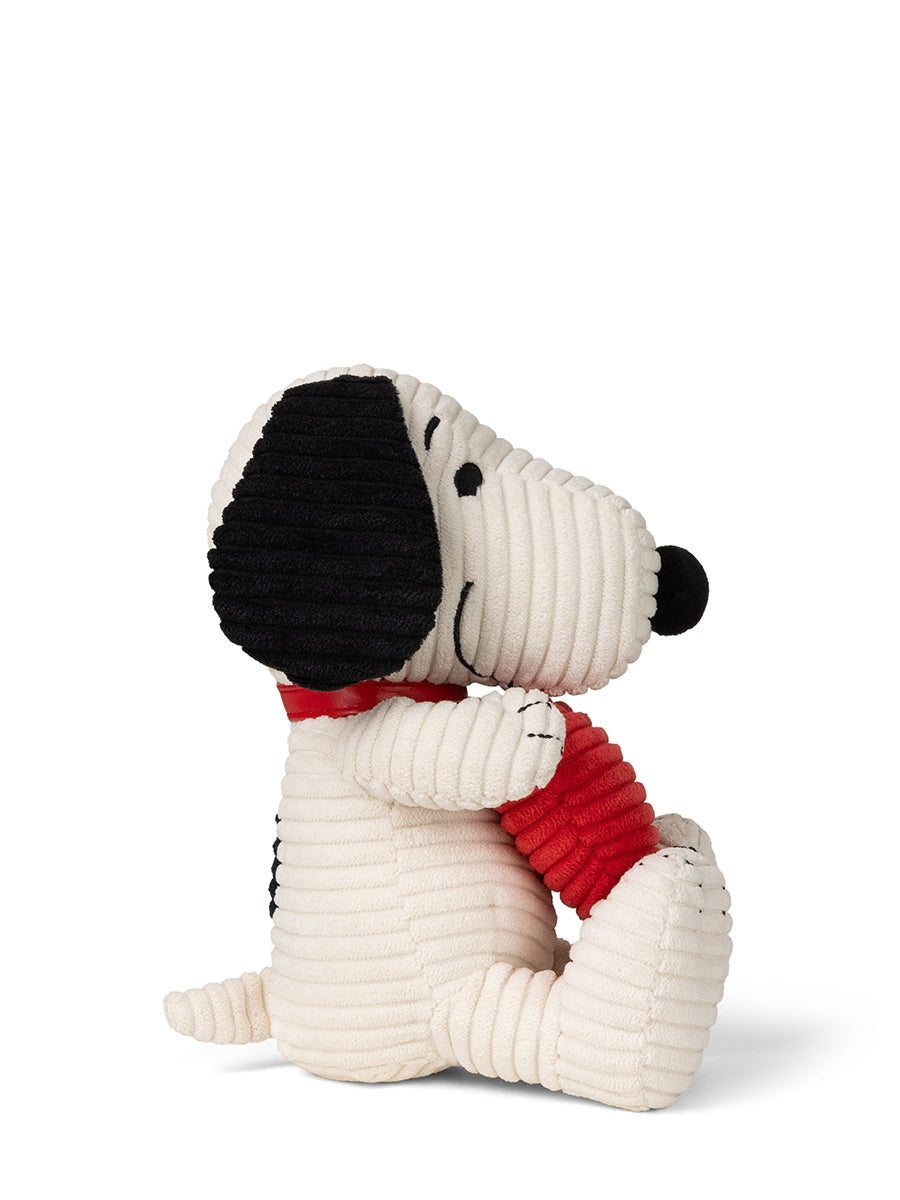 Peluche snoopy con corazón 19cm