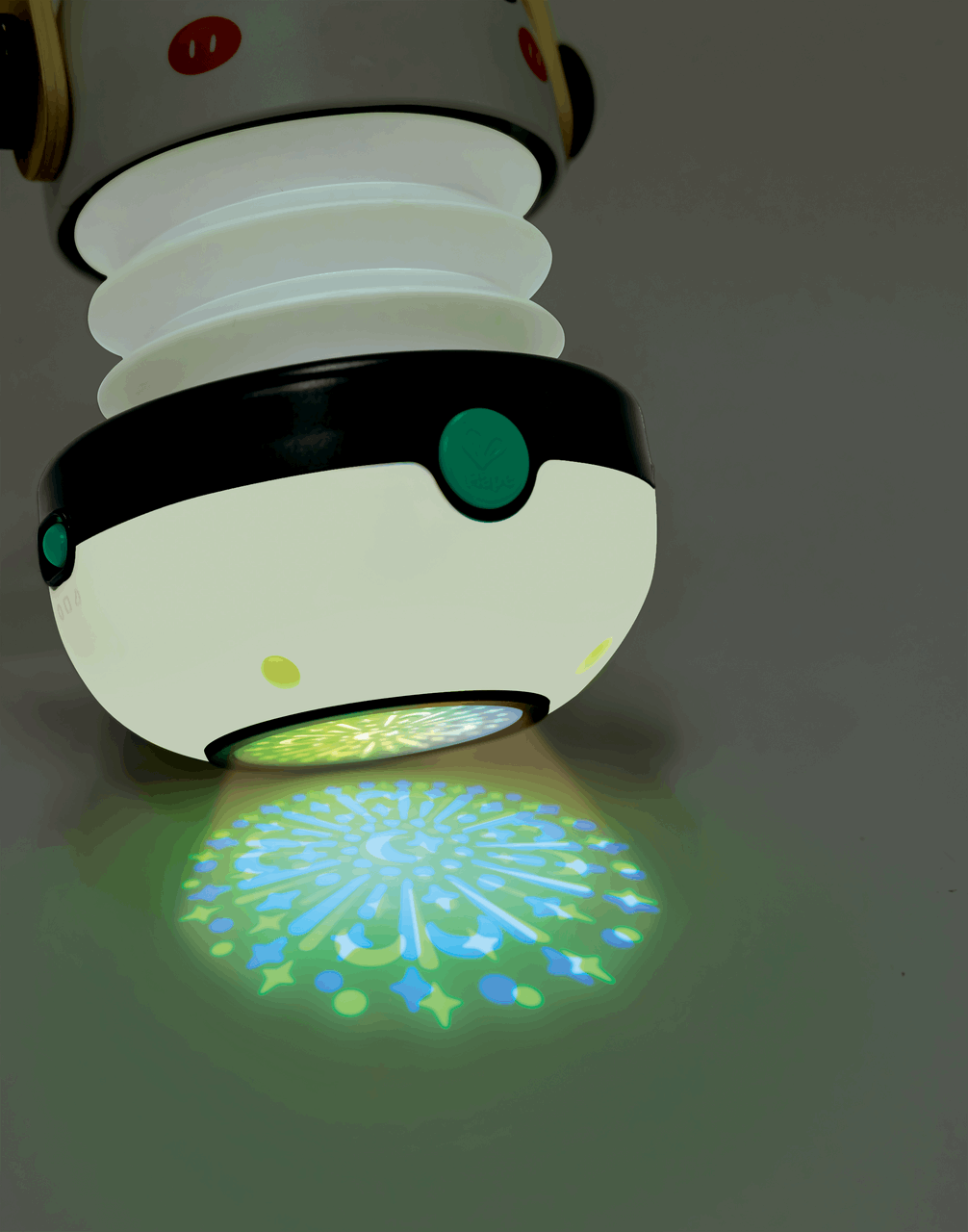 Panda Luz, proyector y altavoz