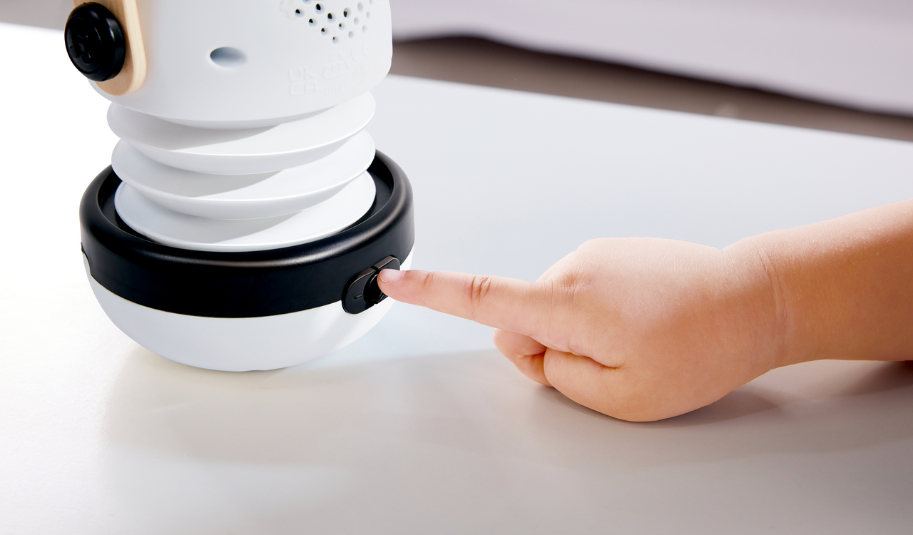 Panda Luz, proyector y altavoz