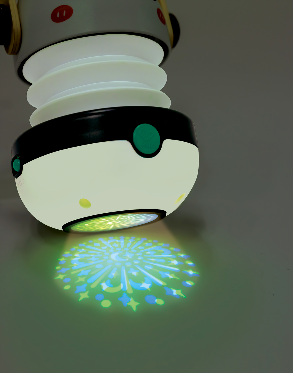 Panda Luz, proyector y altavoz