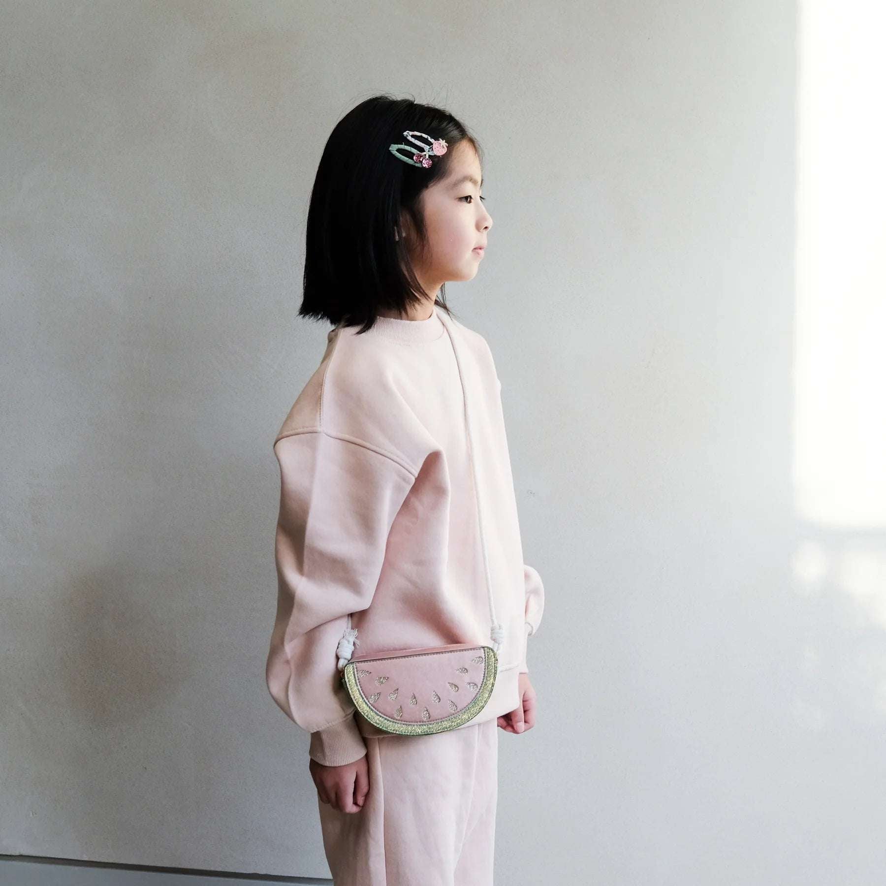 Bolso con forma de sandía rosa