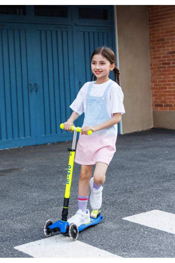 Patinete Mini Deluxe plegable NEON amarillo