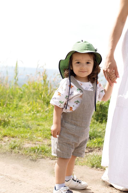 Gorro con protección solar y cubrenuca - verde